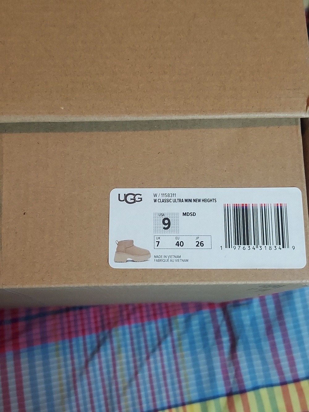 UGG Classic ultra Mini New Heights Boots In Beige MDSD NIB SZ9 - Picture 7 of 16